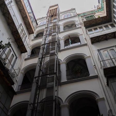 Interno21 Bed & Breakfast Napoli Bagian luar foto