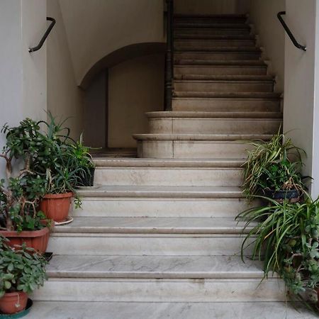 Interno21 Bed & Breakfast Napoli Bagian luar foto