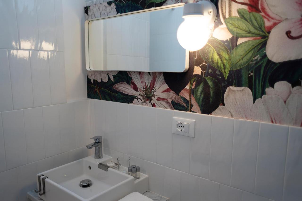 Interno21 Bed & Breakfast Napoli Bagian luar foto