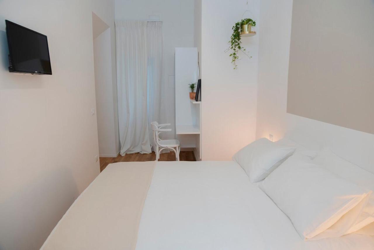Interno21 Bed & Breakfast Napoli Bagian luar foto